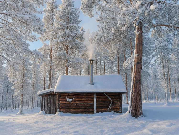 Arctic sauna in winter in Northern Norway - kirkenes tours