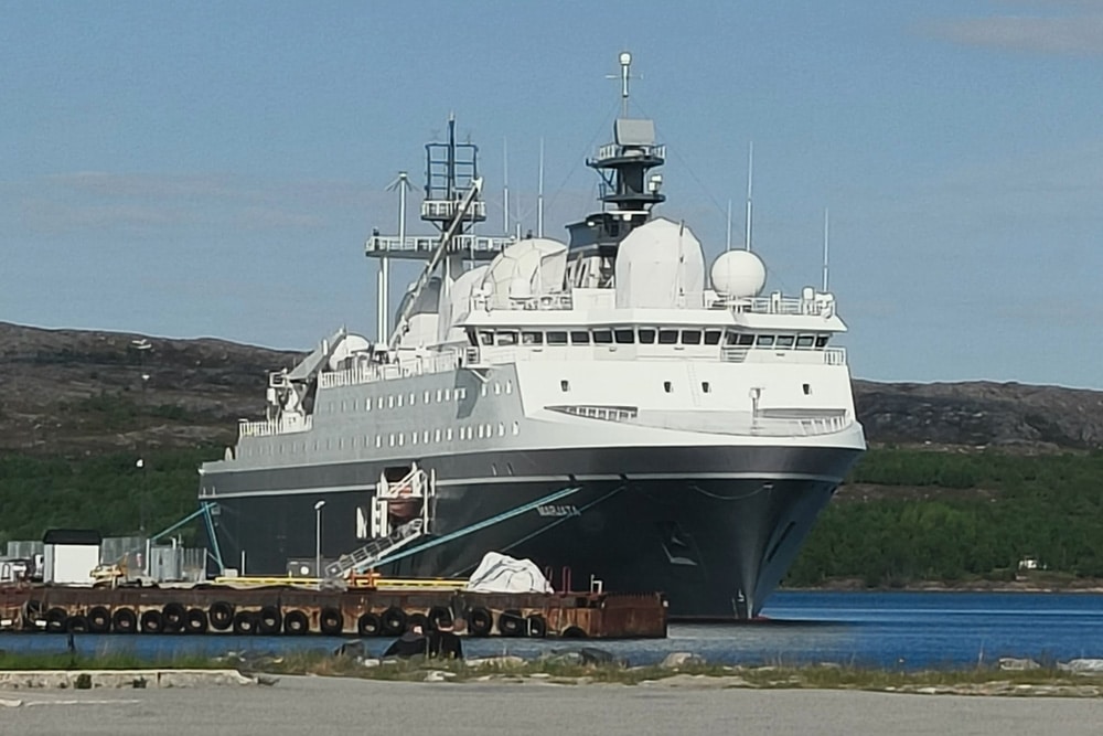 Russian ship in habor of Kirkenes