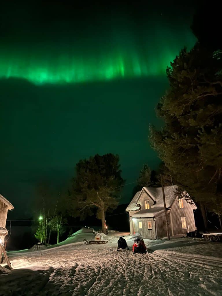 Namdalen lodge Northern Lights - kirkenes tours